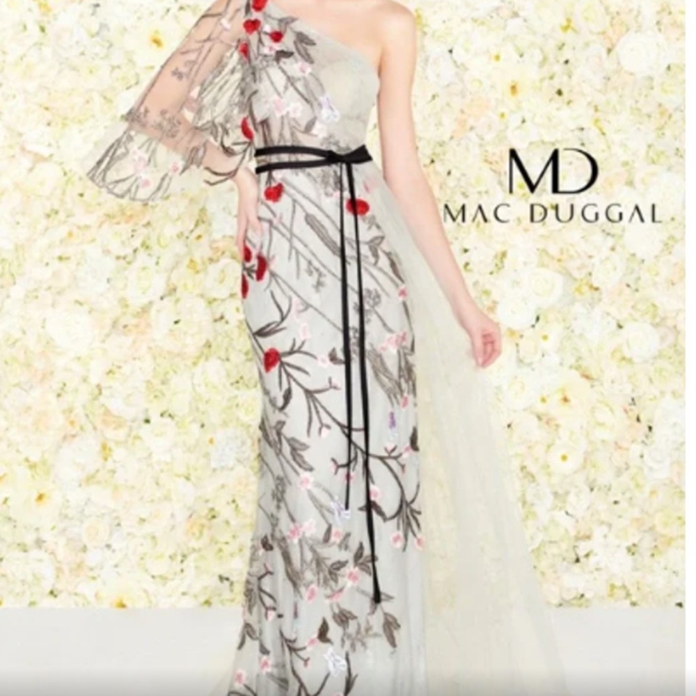 New Mac Duggal 20124D One Shoulder Embroidered Gown. Size 12